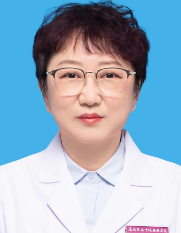 欒育欣